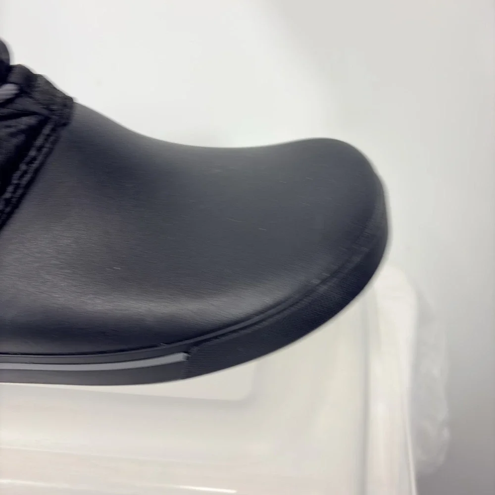 CROCS said make